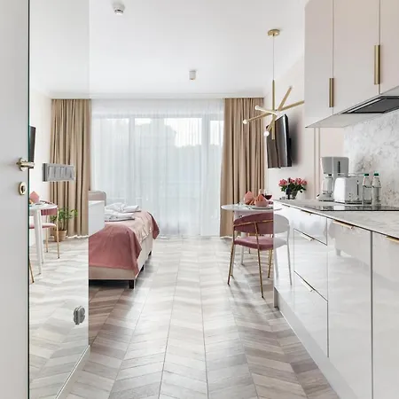 Golden Line Apartment