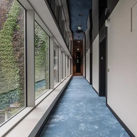 Golden Line Свиноуйсьце